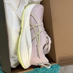 ASICS Women's Running Shoe in Pale Pink with Neon Yellow Accents